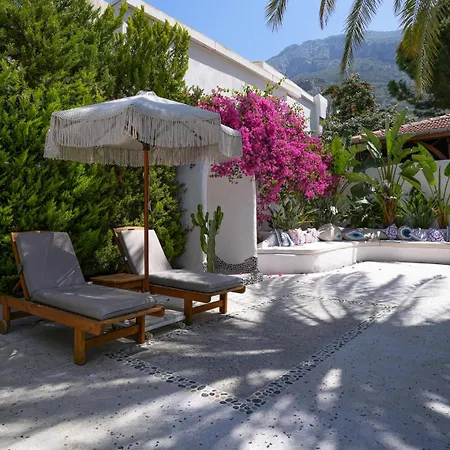 Kassandra Boutique Hotel 2*