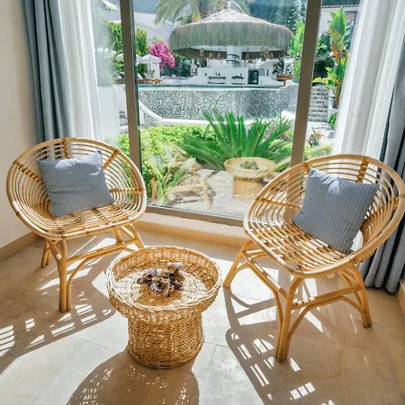 Kassandra Boutique Hotel 2*